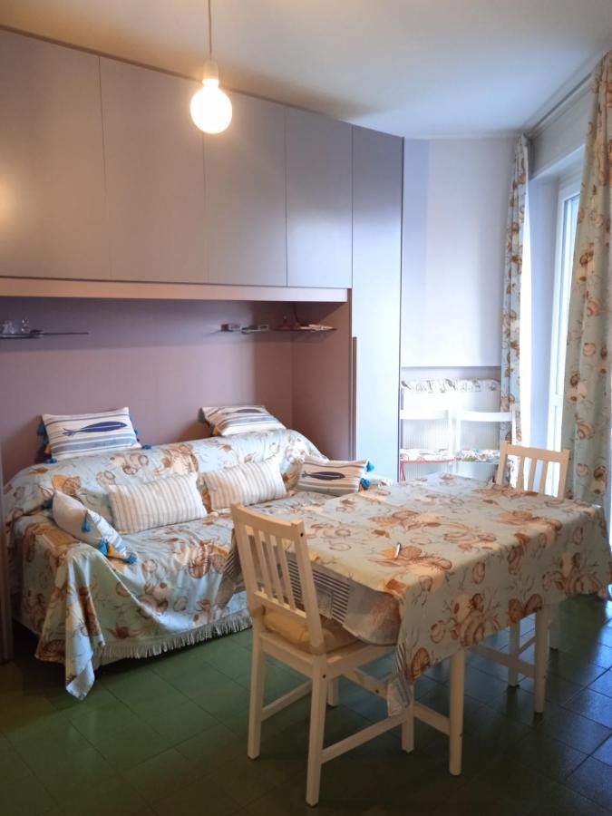 Appartamento Al Lago Da Dany Arona Exterior photo